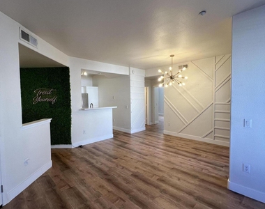 5303 N 7th Street - Photo Thumbnail 1