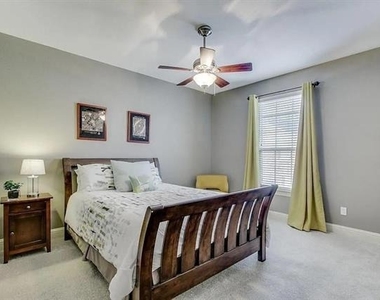 4929 Homer Street - Photo Thumbnail 11