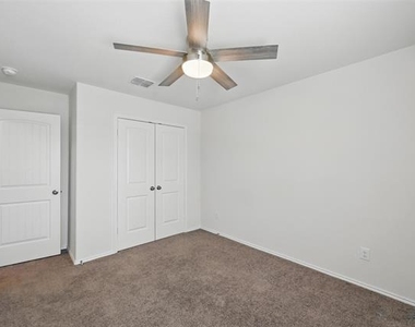 837 Amberwood Court - Photo Thumbnail 27