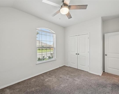 837 Amberwood Court - Photo Thumbnail 24