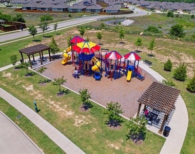 837 Amberwood Court - Photo Thumbnail 36