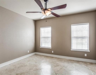 3405 Bryan Street - Photo Thumbnail 13