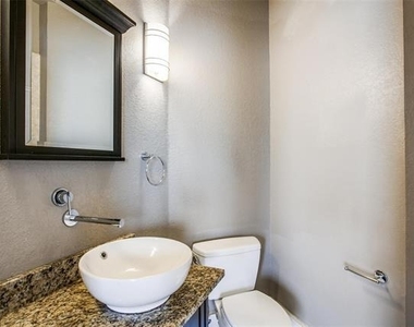3405 Bryan Street - Photo Thumbnail 15