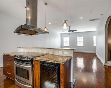 3405 Bryan Street - Photo Thumbnail 6
