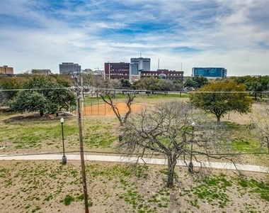 3405 Bryan Street - Photo Thumbnail 19