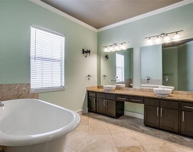 3405 Bryan Street - Photo Thumbnail 11