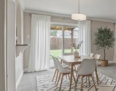 2223 Lockwood Drive - Photo Thumbnail 3