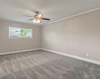 2223 Lockwood Drive - Photo Thumbnail 16