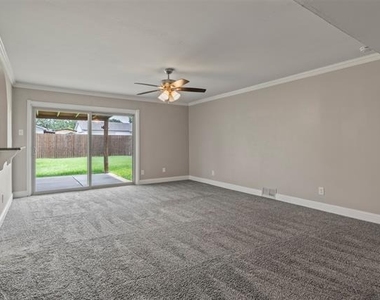 2223 Lockwood Drive - Photo Thumbnail 2