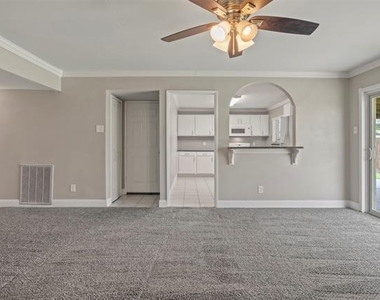 2223 Lockwood Drive - Photo Thumbnail 9