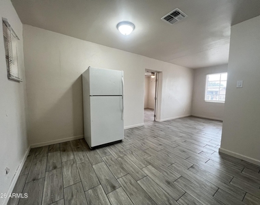 2233 E Wood Street - Photo Thumbnail 17