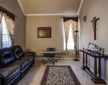4533 Delaina Drive - Photo Thumbnail 7