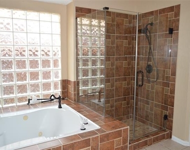 9320 Ponderosa Trail - Photo Thumbnail 17