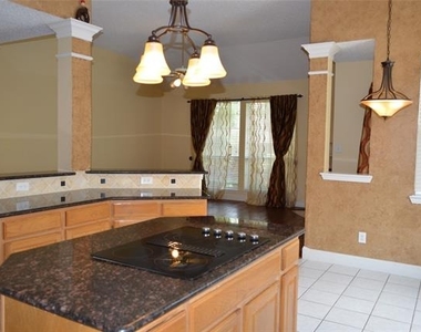 9320 Ponderosa Trail - Photo Thumbnail 11
