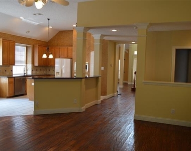 9320 Ponderosa Trail - Photo Thumbnail 9