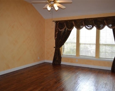 9320 Ponderosa Trail - Photo Thumbnail 15