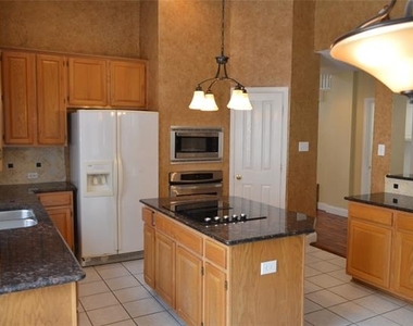 9320 Ponderosa Trail - Photo Thumbnail 8