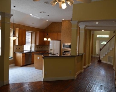 9320 Ponderosa Trail - Photo Thumbnail 6