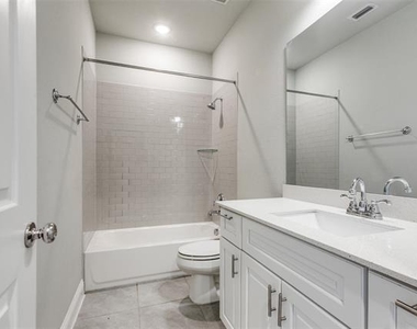 1544 Windermere Way - Photo Thumbnail 7