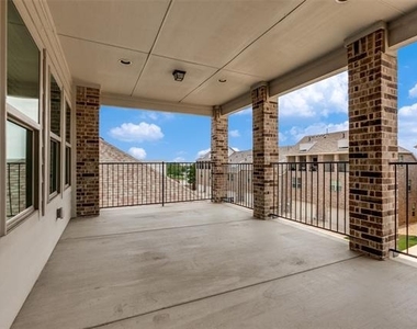 1544 Windermere Way - Photo Thumbnail 11