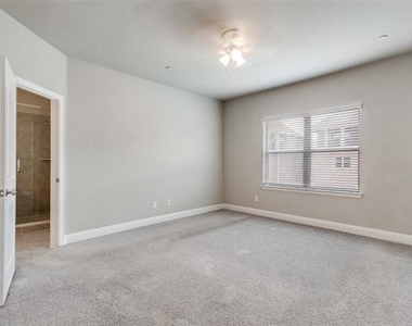 1544 Windermere Way - Photo Thumbnail 4