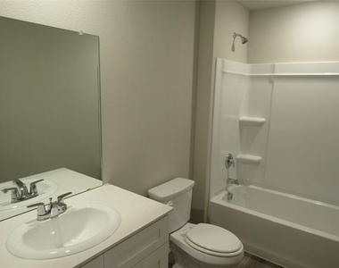 1612 Tin Roof Road - Photo Thumbnail 12