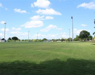 11000 Breezewood Drive - Photo Thumbnail 31