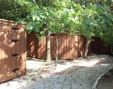11000 Breezewood Drive - Photo Thumbnail 26