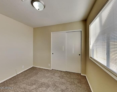 2031 N 83rd Drive - Photo Thumbnail 9