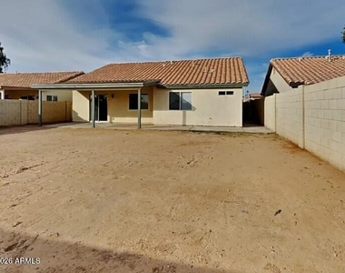 2031 N 83rd Drive - Photo Thumbnail 16