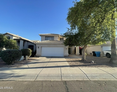 4725 E Goldfinch Gate Lane - Photo Thumbnail 16
