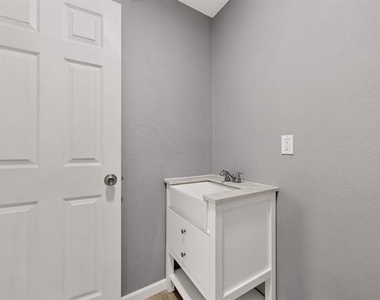 1657 E 2nd Street - Photo Thumbnail 23