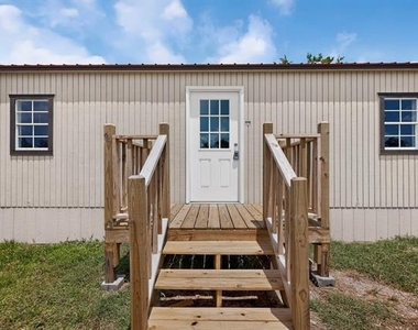 1657 E 2nd Street - Photo Thumbnail 6