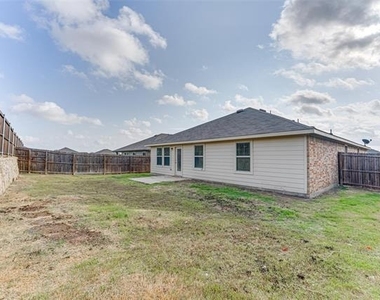 517 Milo Way - Photo Thumbnail 22