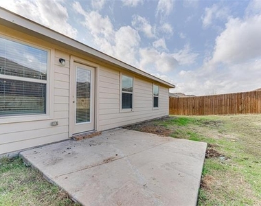 517 Milo Way - Photo Thumbnail 24