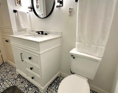 7515 Morton Street - Photo Thumbnail 10
