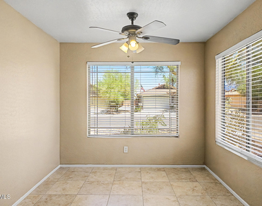13153 W Mauna Loa Lane - Photo Thumbnail 16