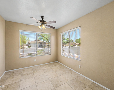 13153 W Mauna Loa Lane - Photo Thumbnail 15