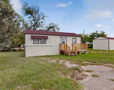 1661 E 2nd Street - Photo Thumbnail 6