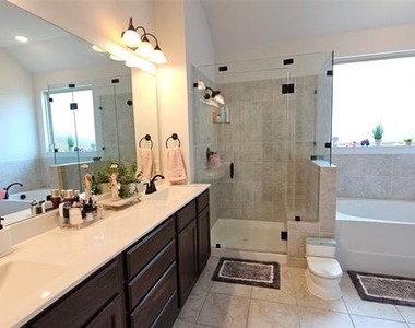 3512 Chacon Creek Trail - Photo Thumbnail 14