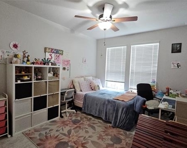 3512 Chacon Creek Trail - Photo Thumbnail 10