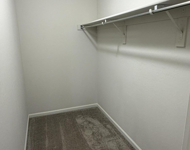 2025 E Velvet Place - Photo Thumbnail 4