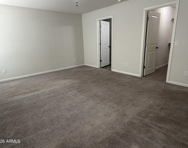 2025 E Velvet Place - Photo Thumbnail 9