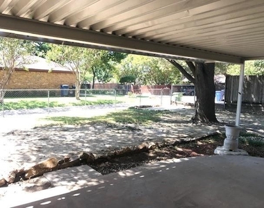 4009 Azalea Lane - Photo Thumbnail 19