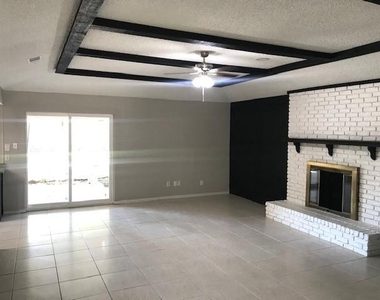 4009 Azalea Lane - Photo Thumbnail 4
