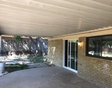 4009 Azalea Lane - Photo Thumbnail 18