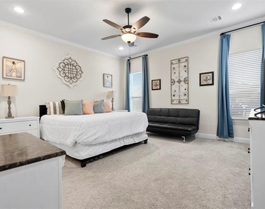 806 Summer Grove Drive - Photo Thumbnail 18