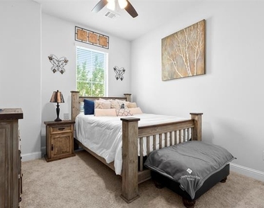 806 Summer Grove Drive - Photo Thumbnail 23
