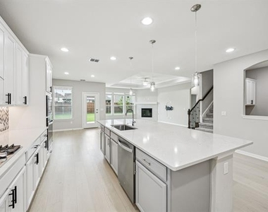 3409 Etta Terrace - Photo Thumbnail 5