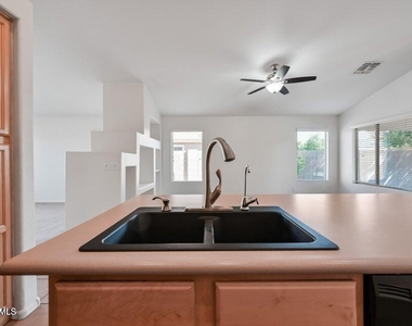 6893 W Firebird Drive - Photo Thumbnail 10